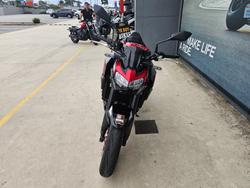 2024 Kawasaki Z900 (ZR900) Red