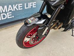 2024 Kawasaki Z900 (ZR900) Red