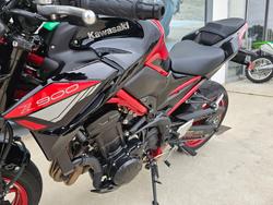 2024 Kawasaki Z900 (ZR900) Red