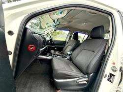 2017 Toyota Hilux SR GUN126R 4X4 Dual Range Glacier White