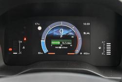 2025 Toyota Hiace GDH300R French Vanilla