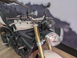 2012 Triumph STREET TRIPLE WHITE