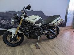 2012 Triumph STREET TRIPLE WHITE