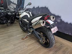 2012 Triumph STREET TRIPLE WHITE