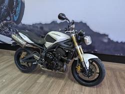 2012 Triumph STREET TRIPLE WHITE