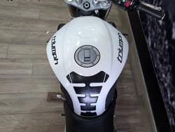 2012 Triumph STREET TRIPLE WHITE