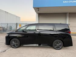 2024 Toyota Vellfire Hybrid Z Premier