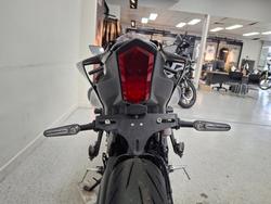 2021 YAMAHA YZF-R7LA Black