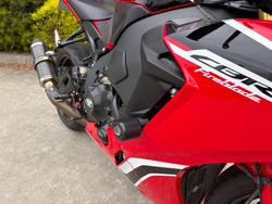 2017 Honda CBR1000RR (FIREBLADE) ABS Red