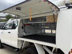 2018 Toyota Hilux SR