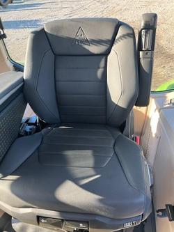 2019 Challenger Mt738