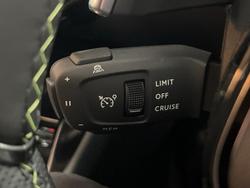 2025 Peugeot 2008 GT Hybrid