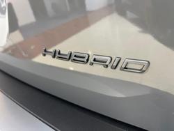 2025 Peugeot 2008 GT Hybrid
