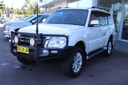 2018 Mitsubishi Pajero GLX