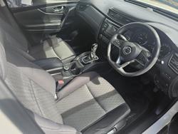 2017 Nissan X-TRAIL ST