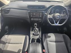 2017 Nissan X-TRAIL ST