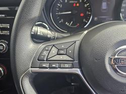 2017 Nissan X-TRAIL ST