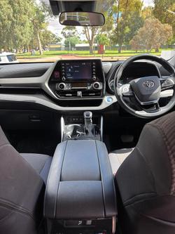 2021 Toyota Kluger GX