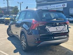 2025 Mahindra XUV700 AX7L