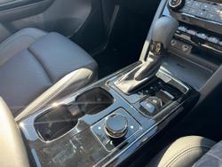 2025 Mahindra XUV700 AX7L