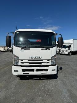 2017 Isuzu F Series FRR110-260