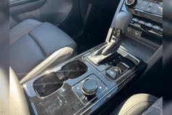 2025 Mahindra XUV700 AX7L