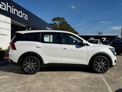 2025 Mahindra XUV700 AX7L