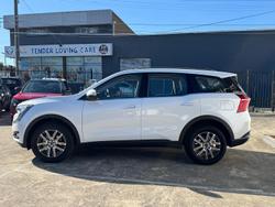 2025 Mahindra XUV700 AX7L