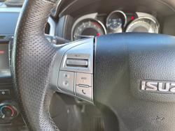 2020 Isuzu MU-X LS-M