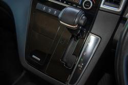 2019 Toyota Granvia VX