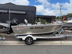Stacer 429 Outlaw Side Console