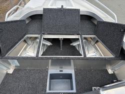 2026 Stacer 429 Outlaw Side Console