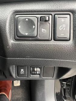 2013 Nissan Pulsar ST