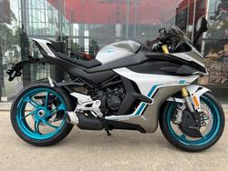 CFMOTO 2026 CF Moto 450CC 450 SR S Road