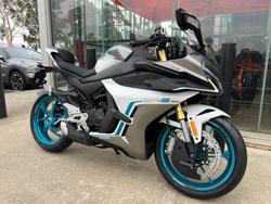 2026 CFMOTO 2026 CF MOTO 450CC 450 SR S Road NEBULA WHITE