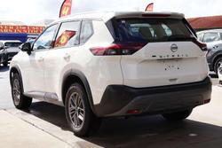 2024 Nissan X-TRAIL ST