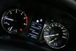 2023 Toyota Hilux SR5