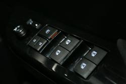 2023 Toyota Hilux SR5