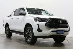 2023 Toyota Hilux SR5