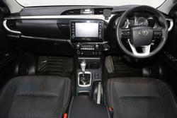 2023 Toyota Hilux SR5