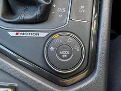 2017 Volkswagen Tiguan 132TSI Adventure 5N MY18 Four Wheel Drive Atlantic Blue