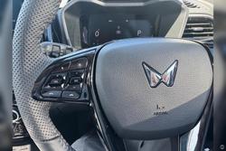 2025 Mahindra XUV3XO AX7L