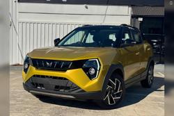 2025 Mahindra XUV3XO AX7L