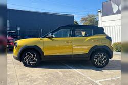 2025 Mahindra XUV3XO AX7L