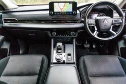 2021 Mitsubishi Outlander LS