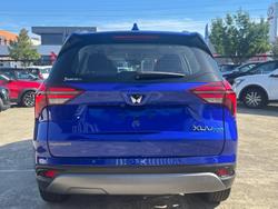 2025 Mahindra XUV700 AX7L