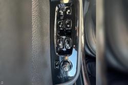 2025 Mahindra XUV700 AX7L