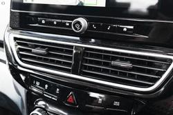 2025 Mahindra XUV3XO AX5L