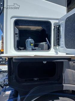 2024 Iveco S-Way AS230