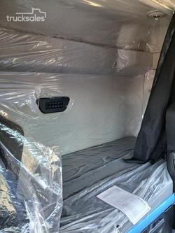 2024 Iveco S-Way AS230